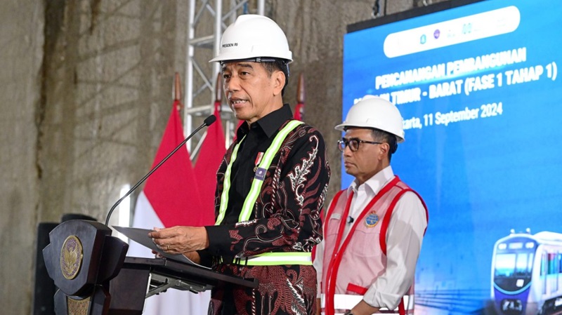 Jokowi resmikan infrastruktur