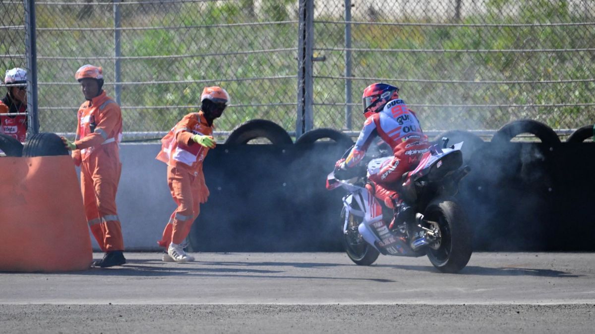 Motor Marc Marquez Terbakar