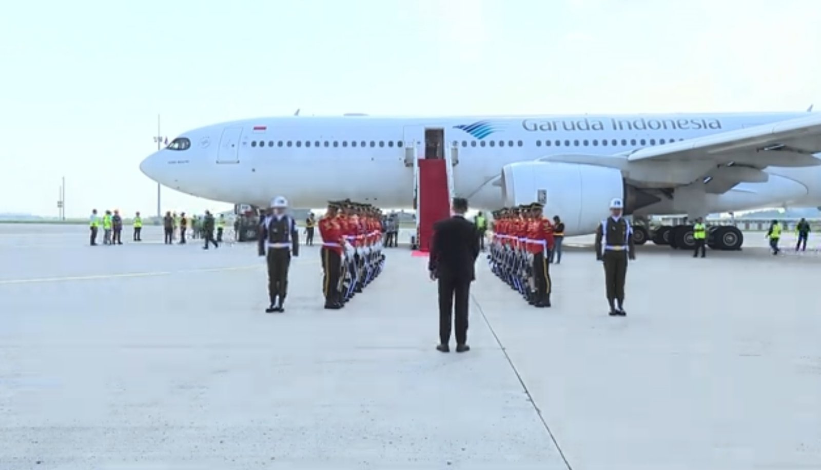 Pesawat Garuda Indonesia Paus Fransiskus