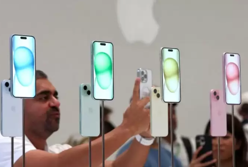 iPhone 15