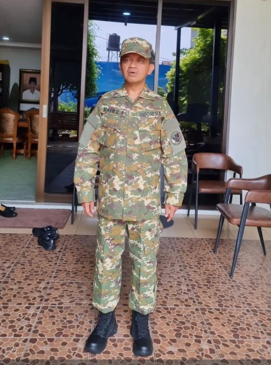 Bahlil Pakai Baju Loreng