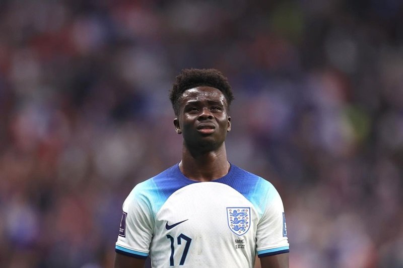 Bukayo Saka bersama Timnas Inggris Bukayo Saka bersama Timnas Inggris