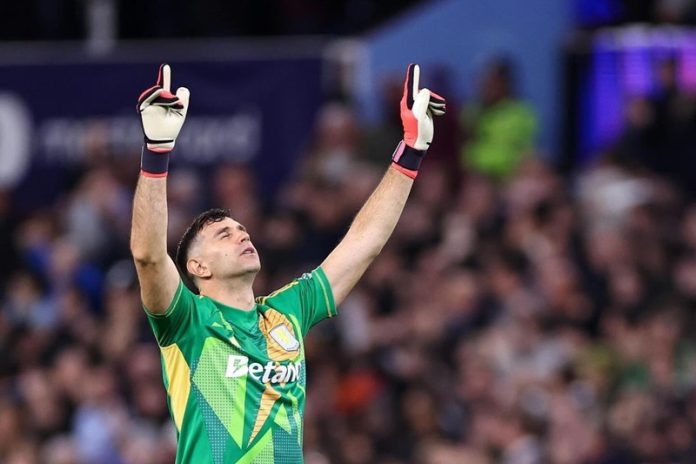 Emiliano Martinez peraih Yashin Trophy 2024