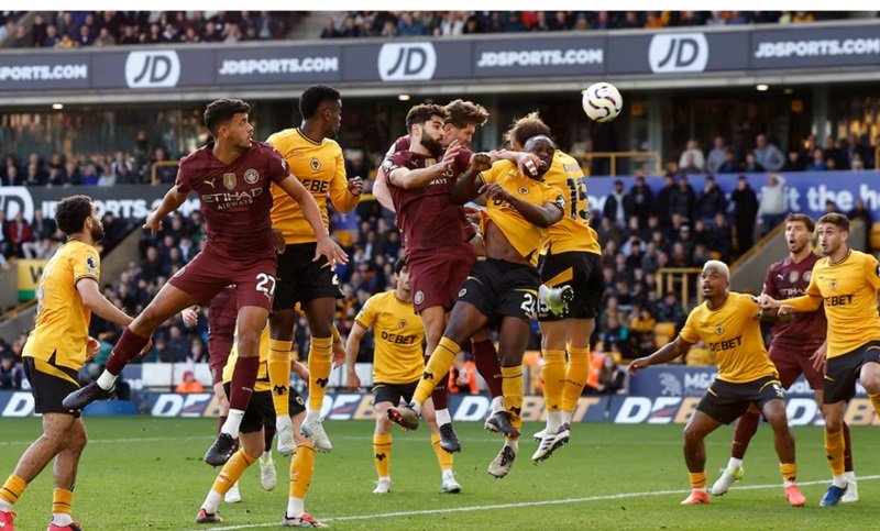 Gol kontroversial Manchester City ke gawang Wolves