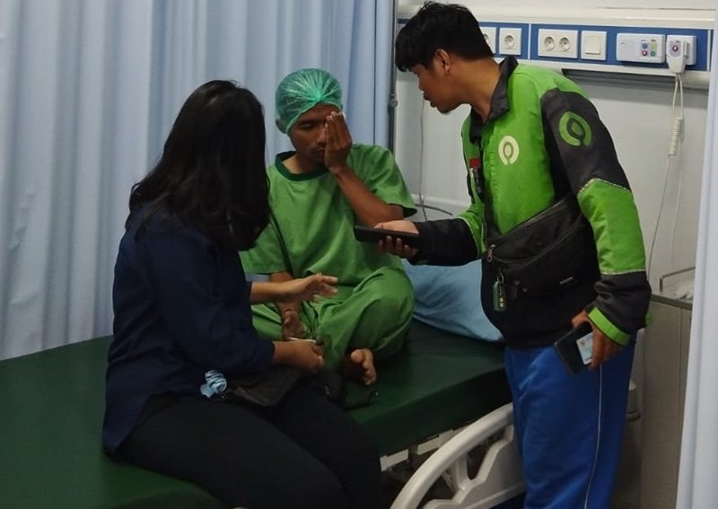 Pengemudi ojek di Makassar