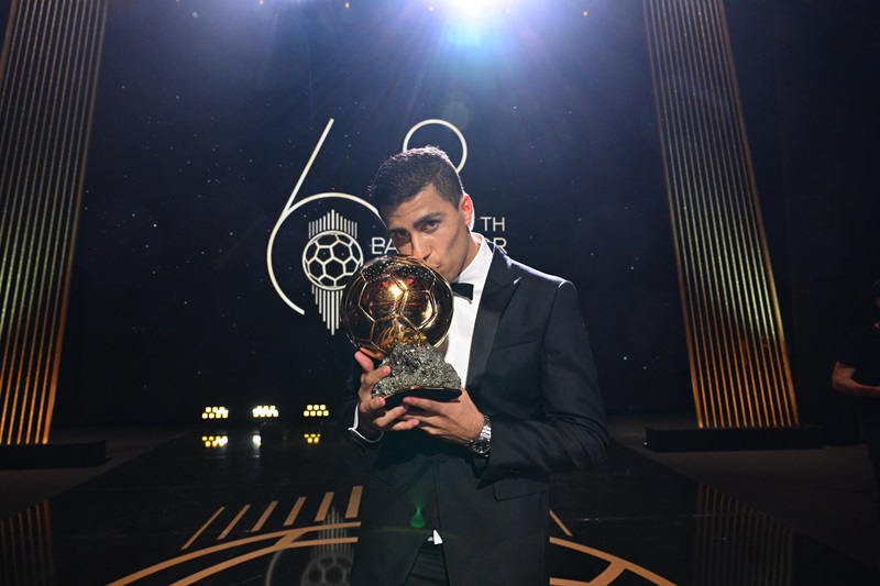 Rodri Trofi Ballon d'Or 2024