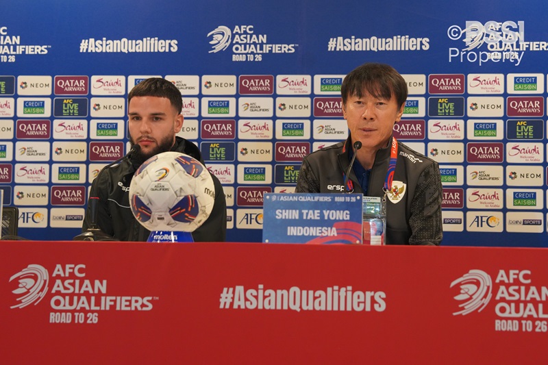 Shin Tae-yong saat konpers jelang laga Bahrain vs Indonesia