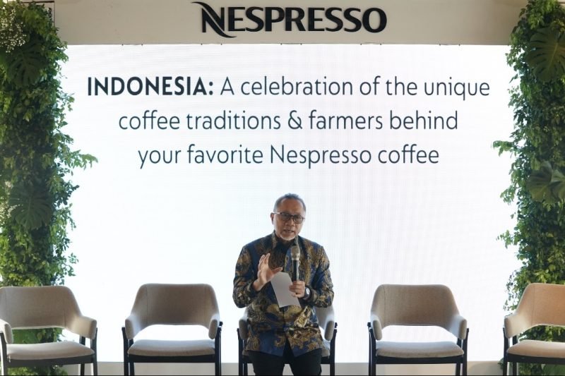 Zulkifli Hasan bersama Nespresso