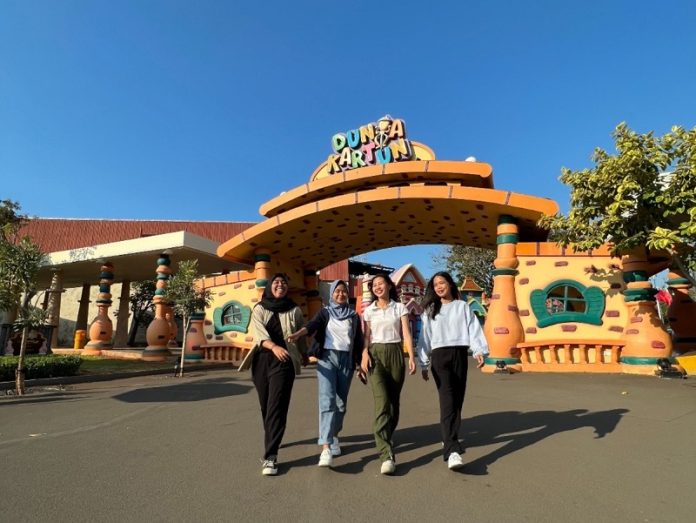 Dunia Fantasi DUFAN