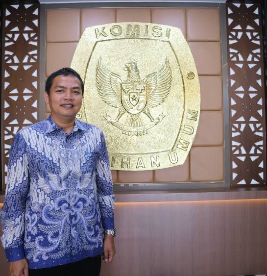Ketua KPU Jakarta Wahyu Dinata