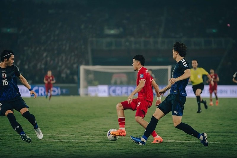 Ragnar Oratmangoen lawan Jepang