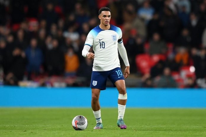 Trent Alexander-Arnold bersama Timnas Inggris