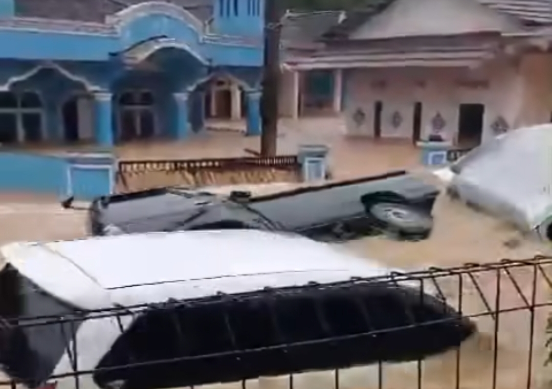 Banjir Bandang di Kabupaten Sukabumi