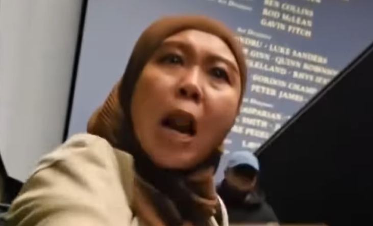 Emak-emak tantrum