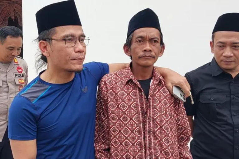 Gus Miftah Sebaiknya Mengundurkan Diri Ketimbang Dipecat Prabowo