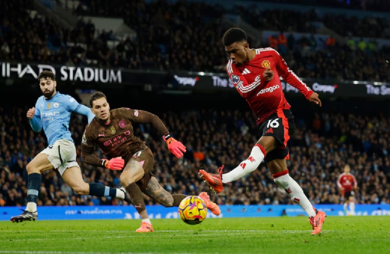 Manchester City vs Manchester United di Liga Inggris