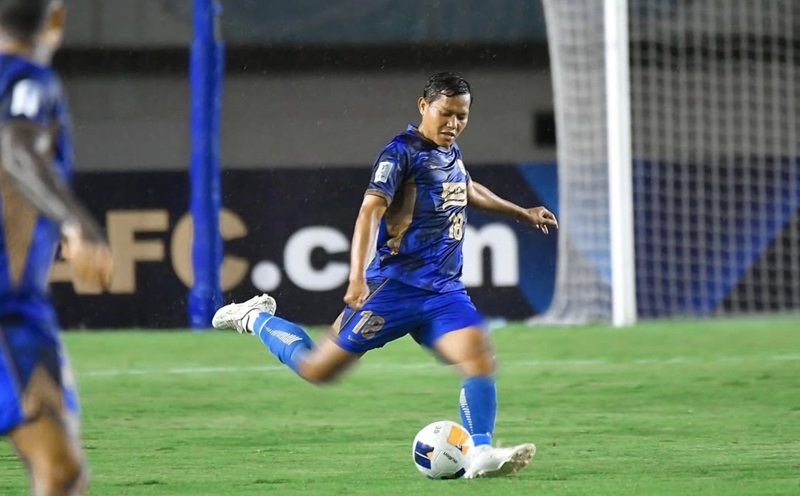 Adam Alis bersama Persib
