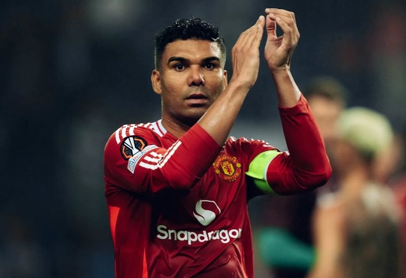 Casemiro bersama Manchester United