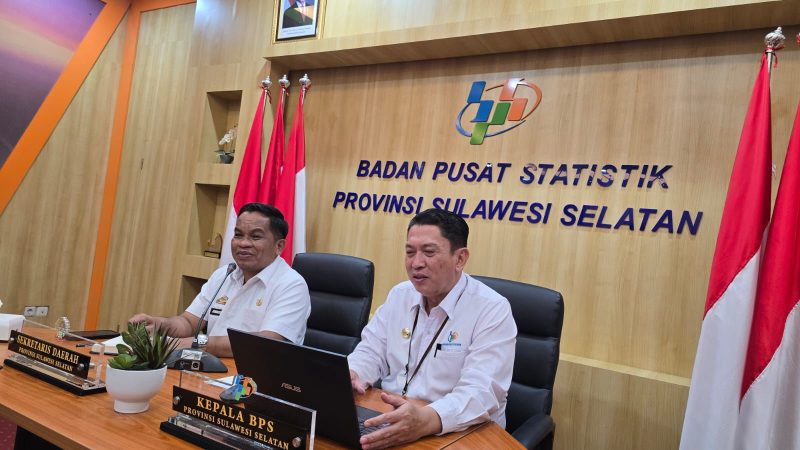 Kepala BPS Sulsel, Aryanto, saat merilis data jumlah kemiskinan di Sulsel