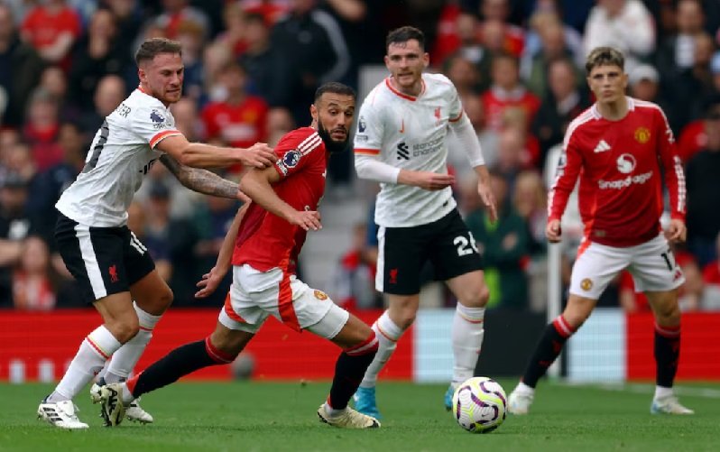 Liverpool vs MU saat berlaga