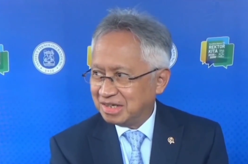 Menteri Satryo