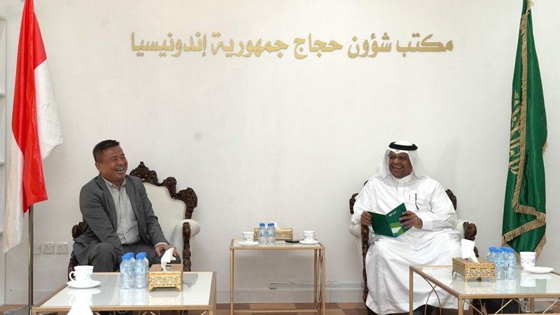 Nasrullah Jasam dan Loui H Basffar