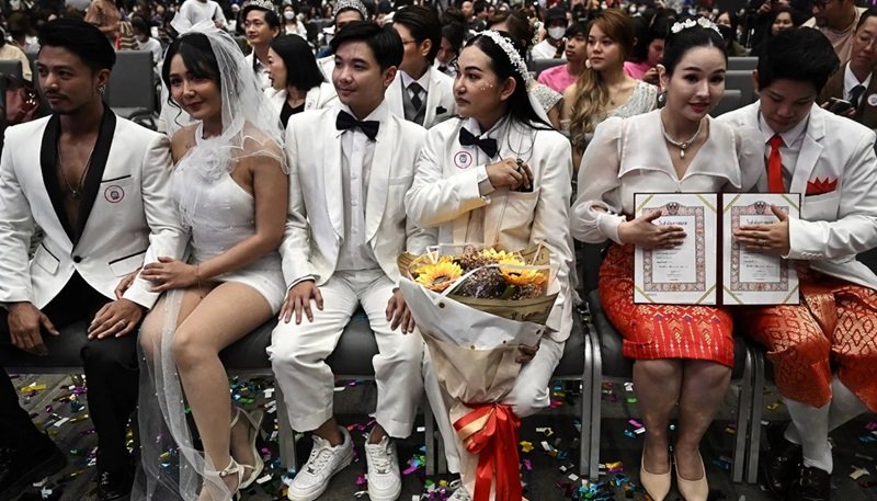 Pasangan sesama jenis Pasangan sesama jenis