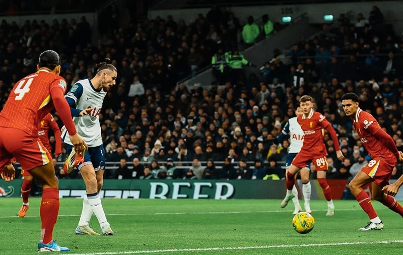 Tottenham vs Liverpool di leg pertama semifinal Carabao Cup