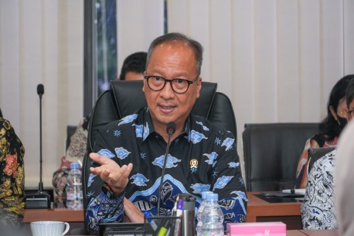 Agus Gumiwang Kertasasmita