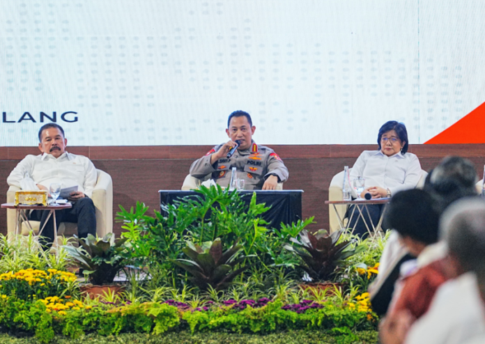 Kapolri Listyo Sigit Prabowo Dalam Retreat di Akmil Magelang