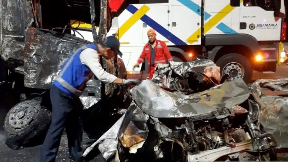 Kecelakaan di Gerbang Tol Ciawi