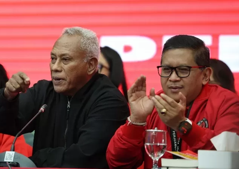 Komarudin dan Hasto