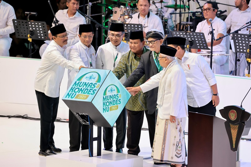 Prabowo di Acara HUT 102 NU