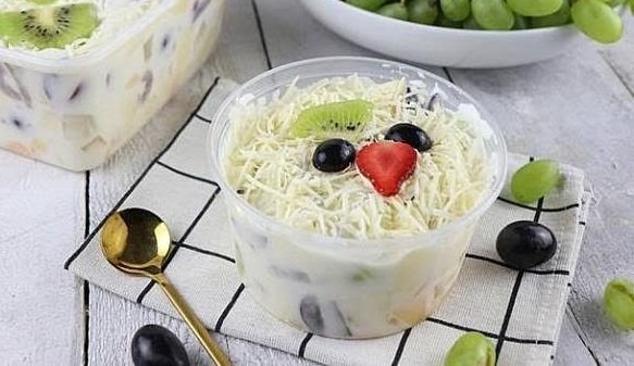 Salad buah