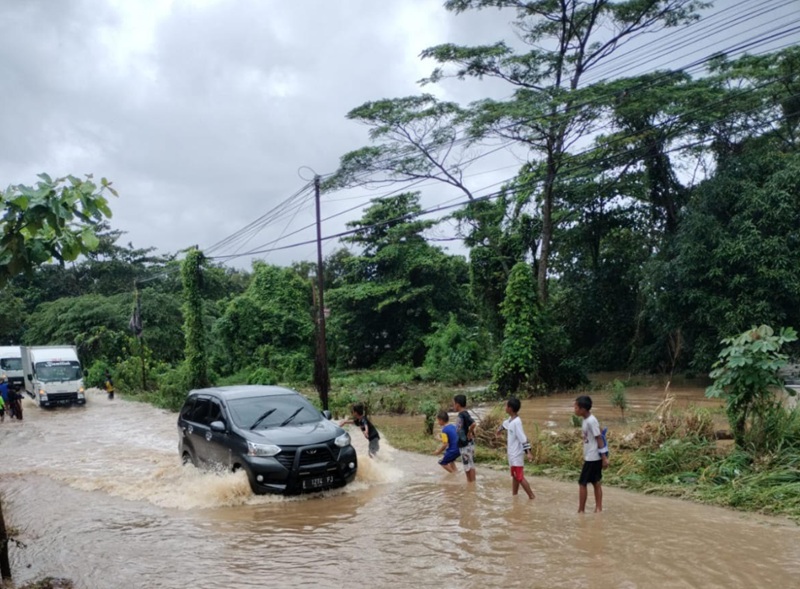 banjir di Karawang