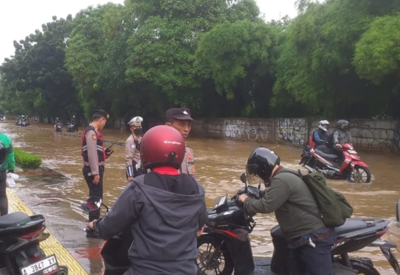 Banjir di Kebon Jeruk_3