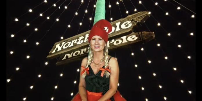 Bonnie Lang yang berjudul Santa Was A Naughty Boy