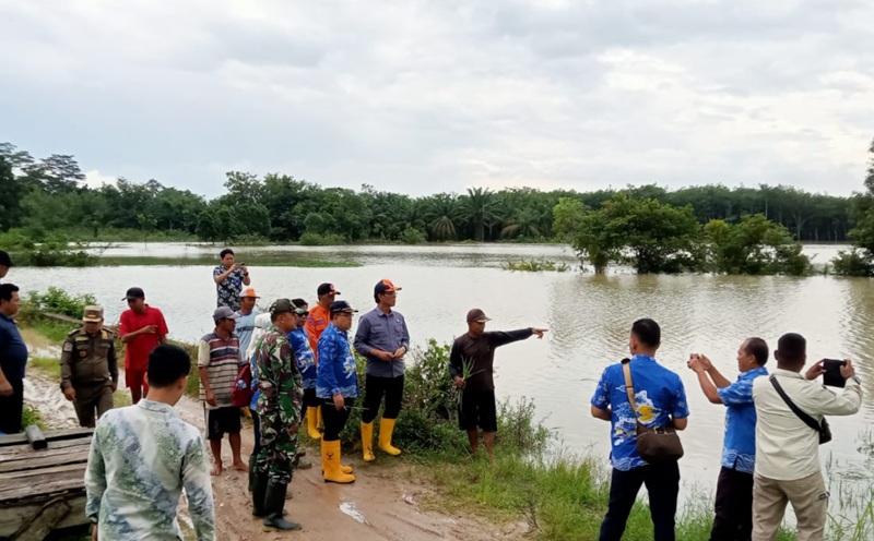 Luapan air sungai di OKI