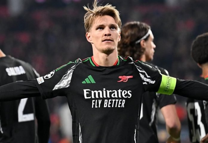 Martin Odegaard bersama skuad Arsenal