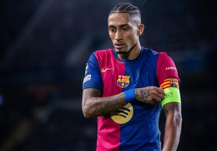 Raphinha bersama Barcelona