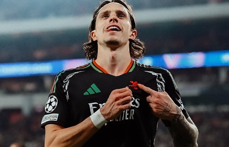 Ricardo Calafiori bersama Arsenal