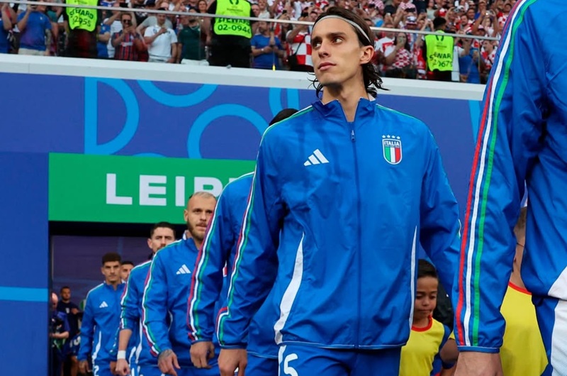 Riccardo Calafiori bersama Timnas Italia