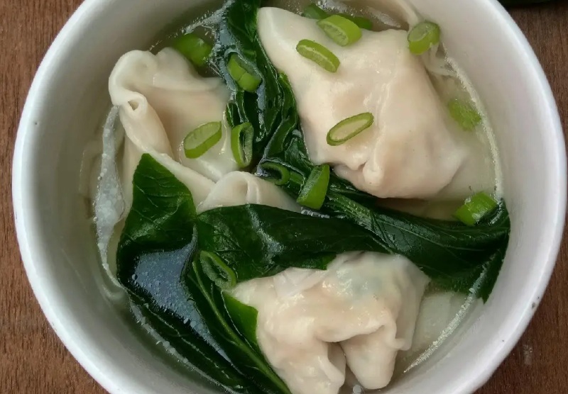 Sup Pangsit Ayam Tahu