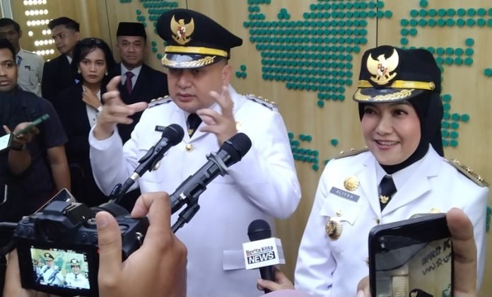 Wali Kota Makassar Munafri Arifuddin dan Wakilnya Aliyah Mustika Ilham - HOLOPIS