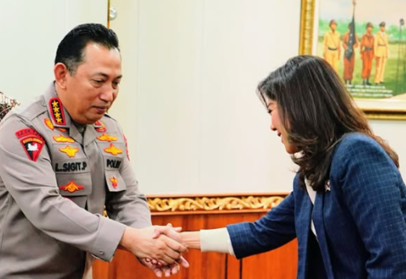 kapolri dan menkomdigi
