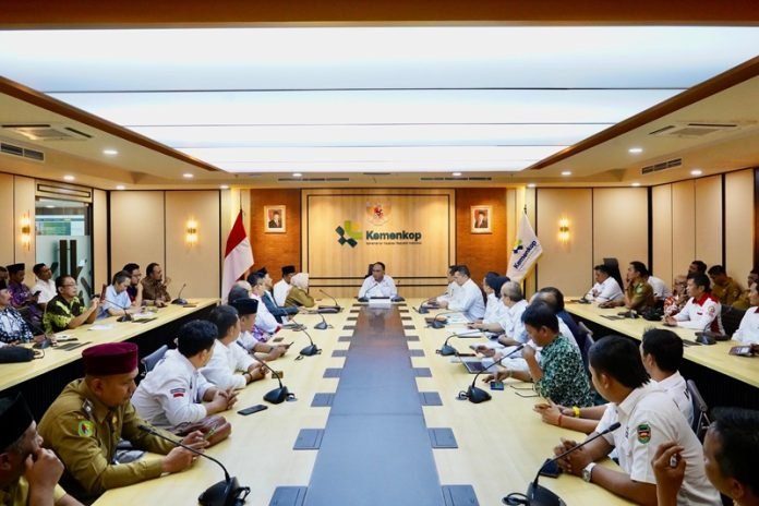 menteri koperasi