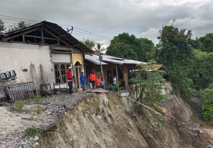 tanah bergerak di Kupang