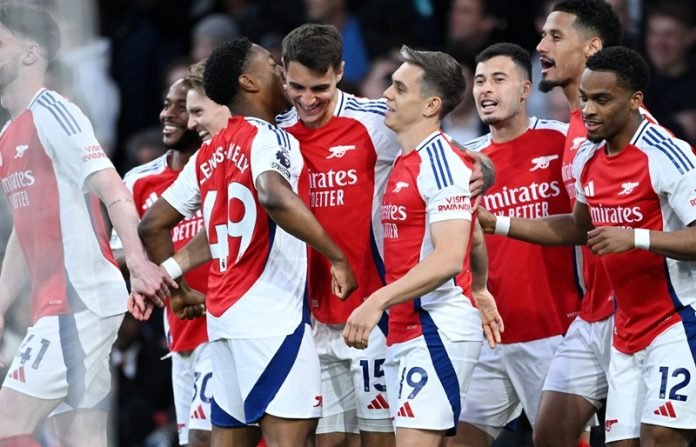 Skuad Arsenal saat selebrasi gol