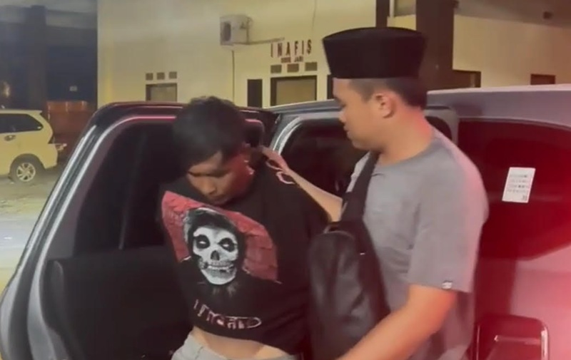 Pelaku penyiraman air keras di Sampang