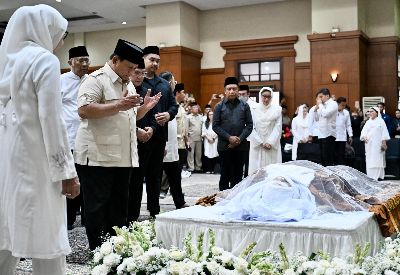 Prabowo Melayat